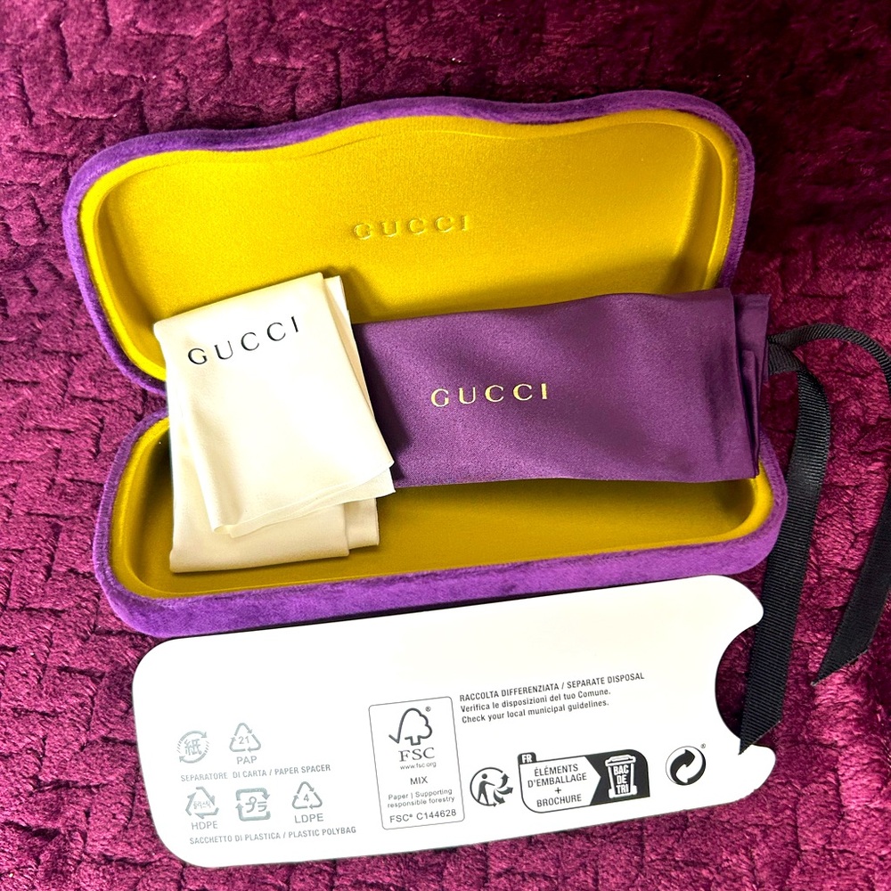 Gucci velvet eyeglass hard shell case Brand new